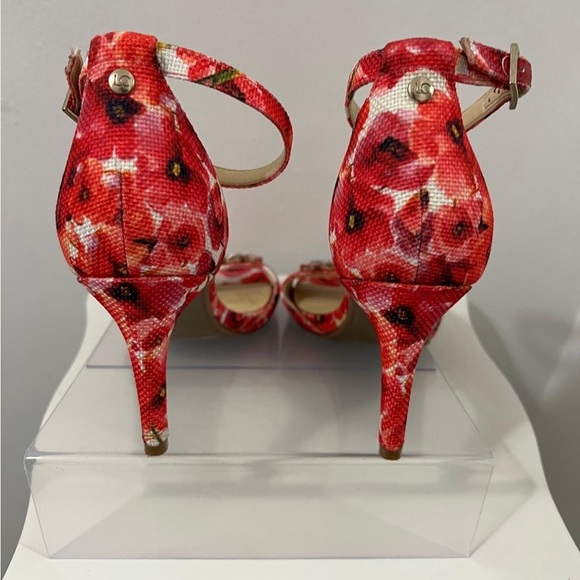 Liz Claiborne Red Heels Elegant Design - Picture 4 of 7